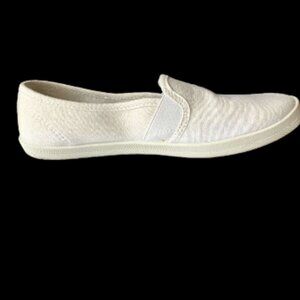 Time and Tru Slip-on Shoes (690-1)